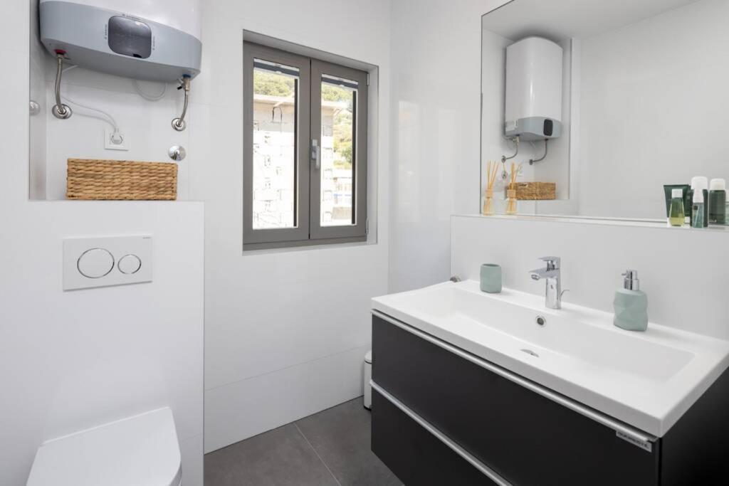 Holiday In Bol **** Green Apartment Екстериор снимка